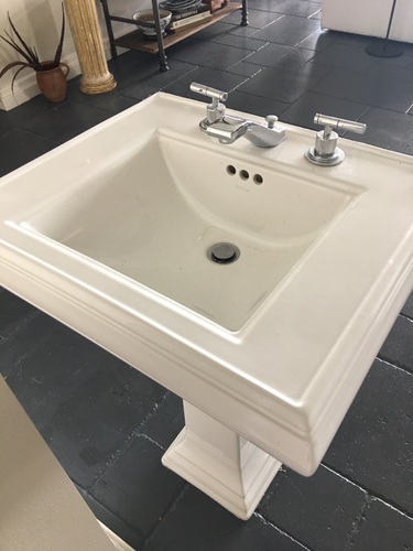 Kohler Memoirs Pedestal Sink